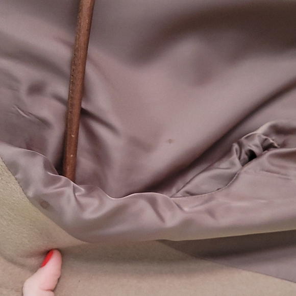 Uniqlo Cashmere and Wool Coat - Picture 8 of 10